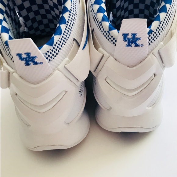 SOLD NIKE LEBRON SOLDIER IX PREMIUM BBN KENTUCKY - Picture 4 of 8